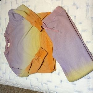 1.4.3. Story by Line up sweatshirt and sweatpants